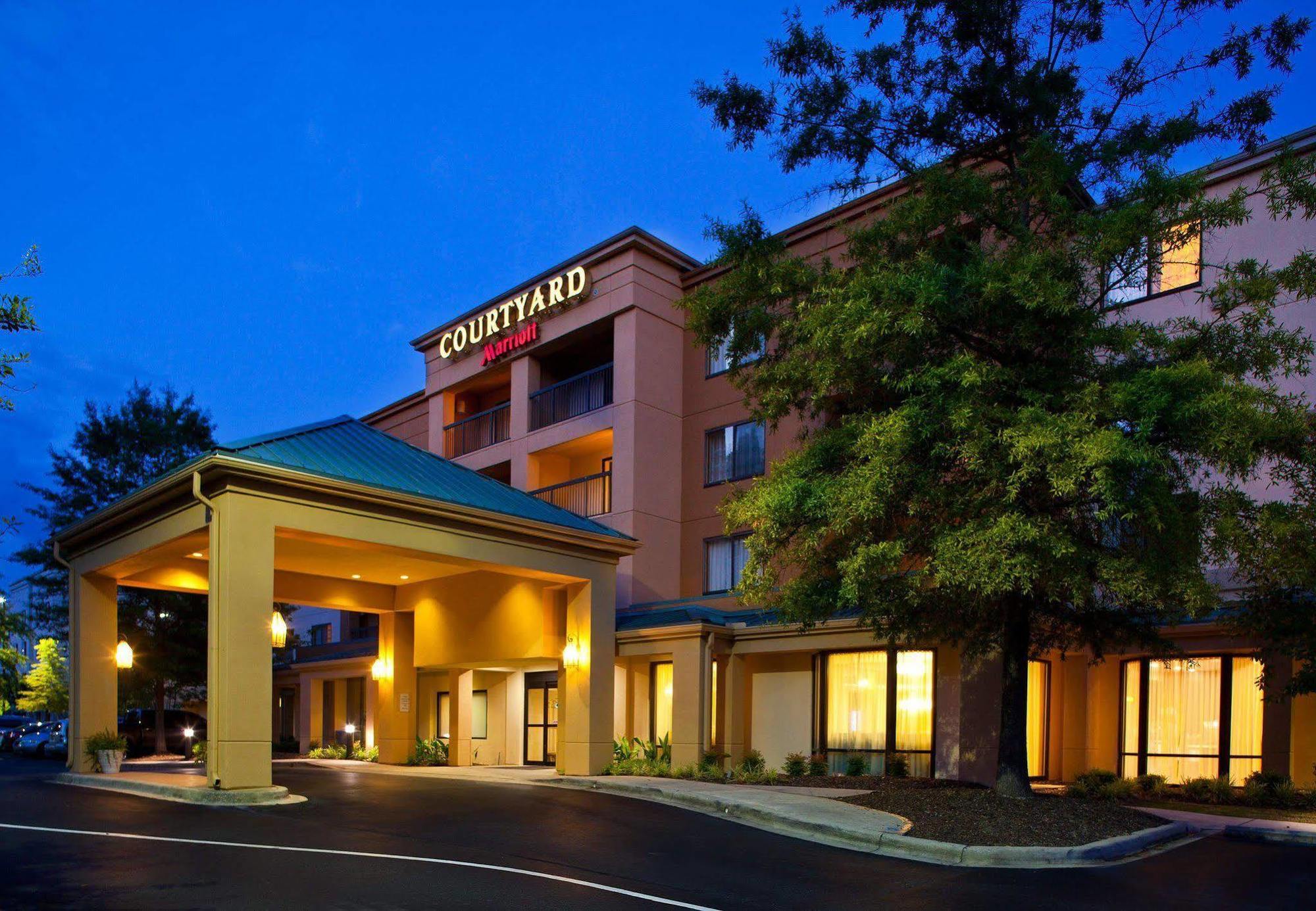 Spark By Hilton Birmingham Colonnade Exterior photo